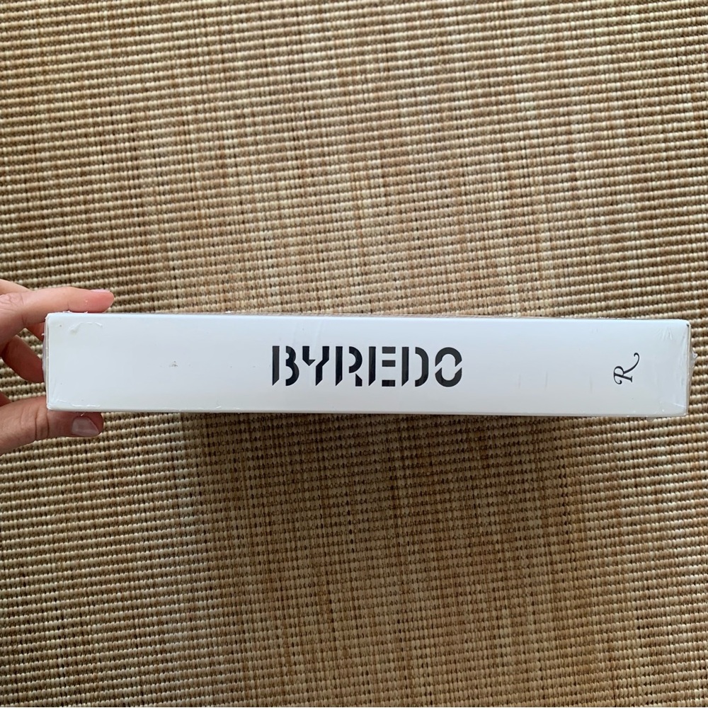 NWT Byredo A To Z Perfume Fragrance Coffee Table Book - Picture 4 of 7